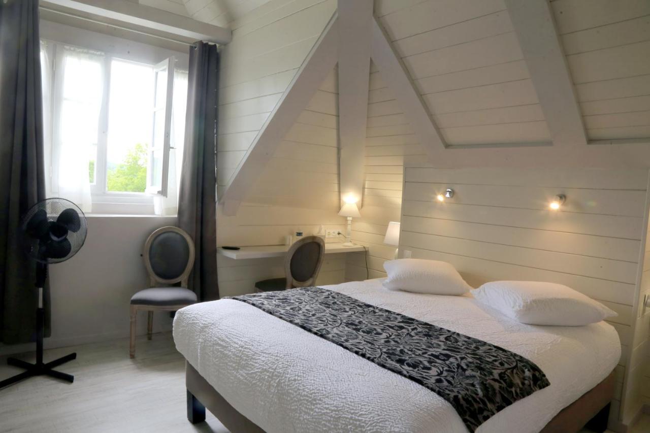 Hostellerie La Bruyere Chalvignac Екстер'єр фото